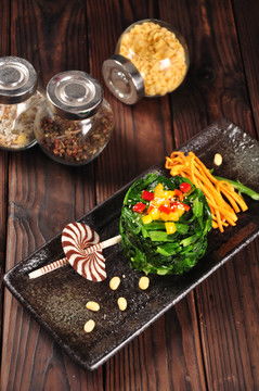 虫草花拌青菜,中国菜系,食品餐饮,摄影素材,汇图网